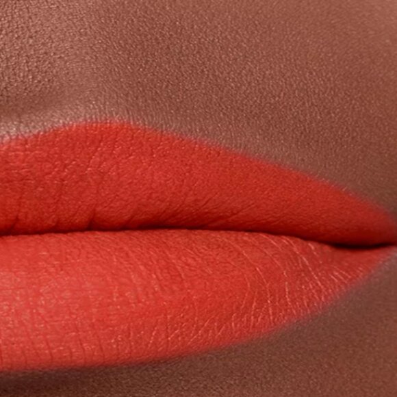 CHANELROUGE ALLURE LIQUID VELVET Ultrawear Intense Matte Liquid Lip Colour - Picture 4 of 7